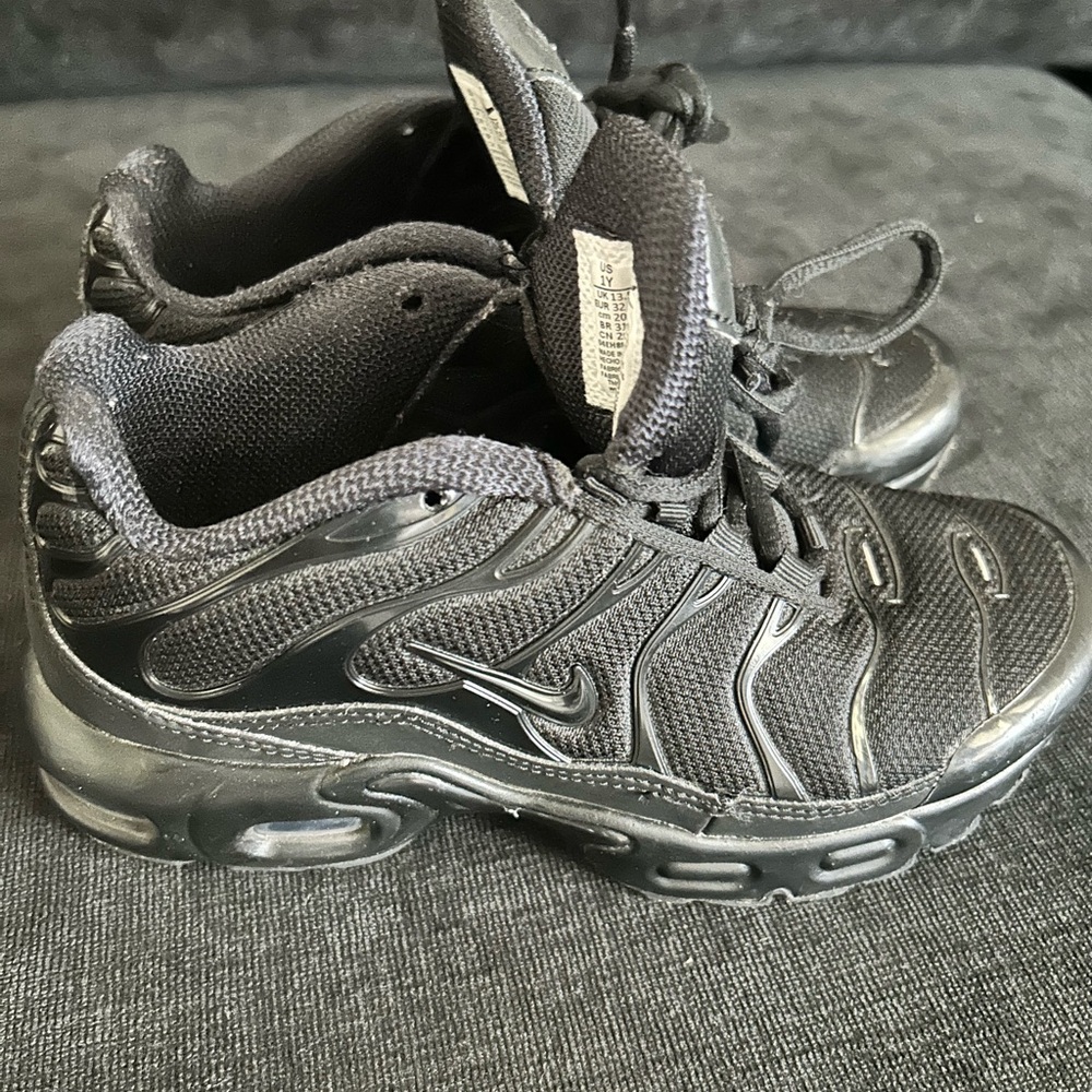 Nike Charcoal Athletic Shoes